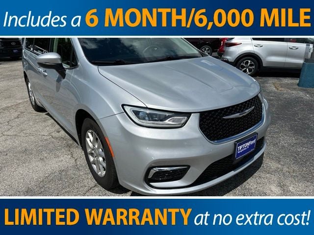2023 Chrysler Pacifica Touring L in Silver Mist Clearcoat — front three-quarter view